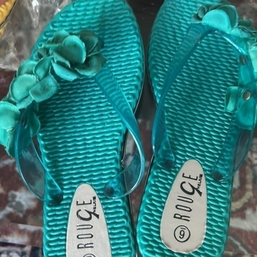 BRAND NEW ROUGE,size6 ,EMBELLISHMENTS SLIDE SANDALS, beautiful color for summer